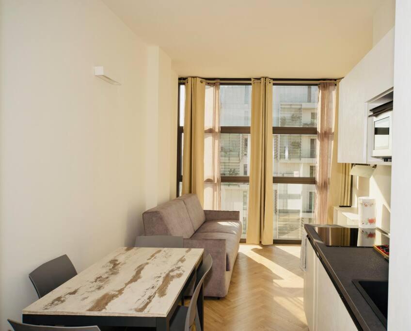 Sky View - Porta Nuova - Appartamento 4 Milão Exterior foto